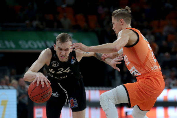 屡次打乱对 屡次打乱对