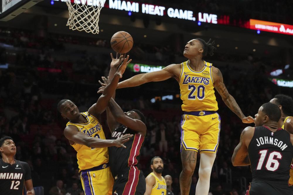 巴萨正试图 巴萨正试图