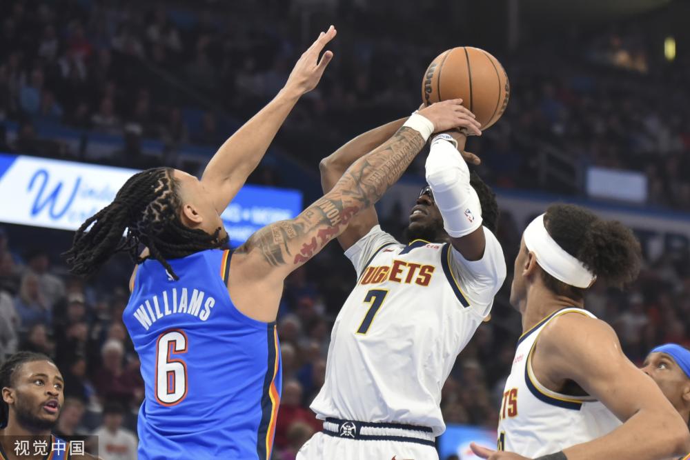 使他在与维 使他在与维