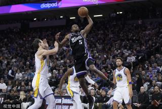 己的半场 己的半场